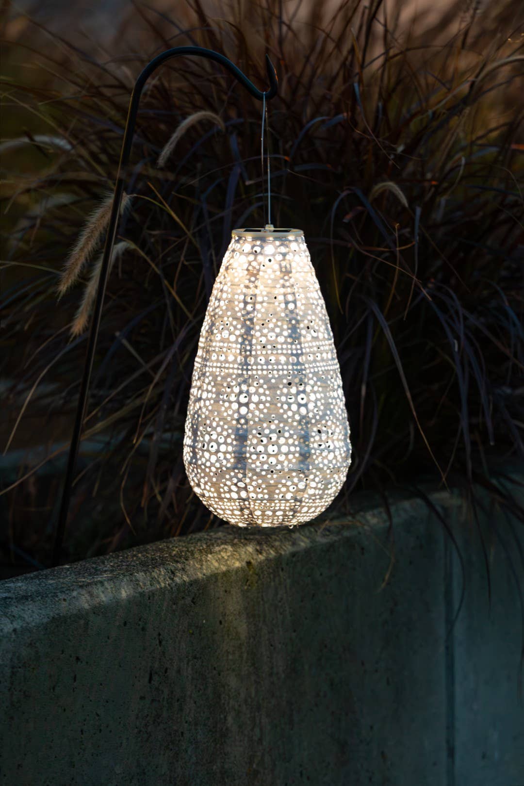 Stella BlossomTeardrop Solar Lantern - Pearl
