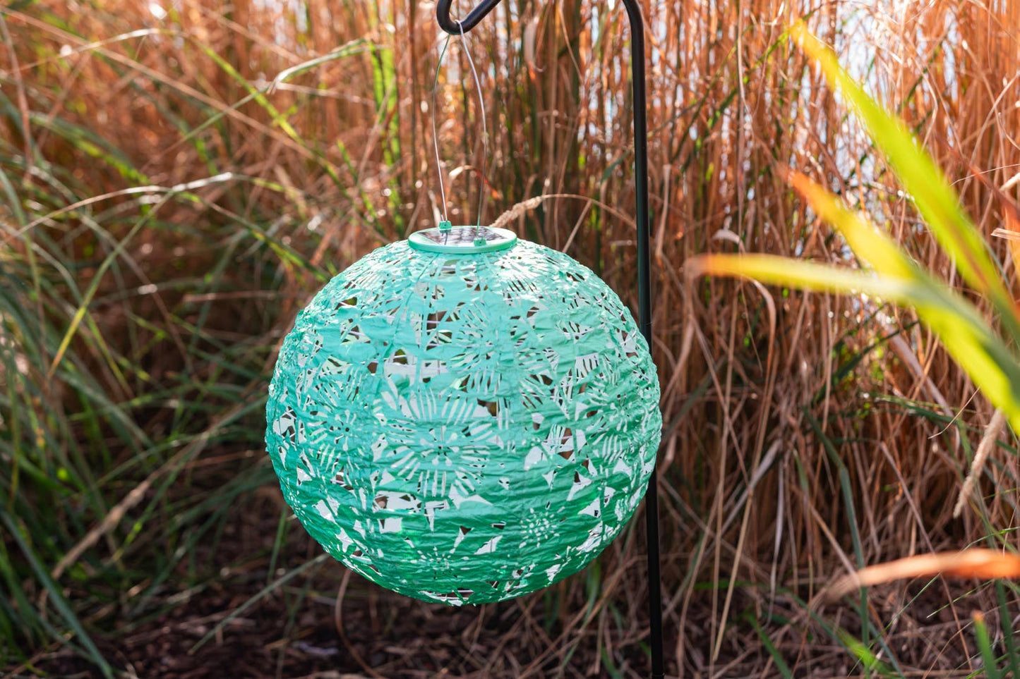 Stella Sunflower 12" Globe Solar Lantern - Jelly Mint