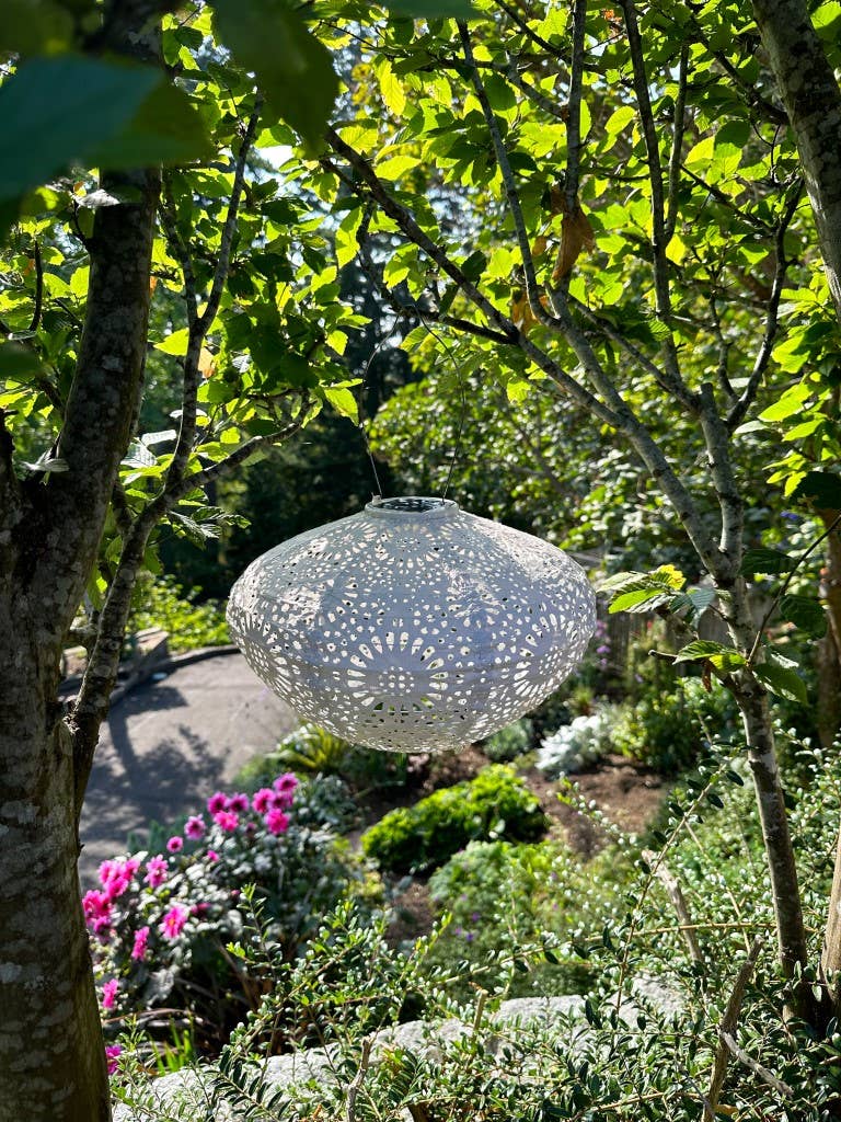 Stella Crown Chantilly Lace Solar Lantern - Porcelain