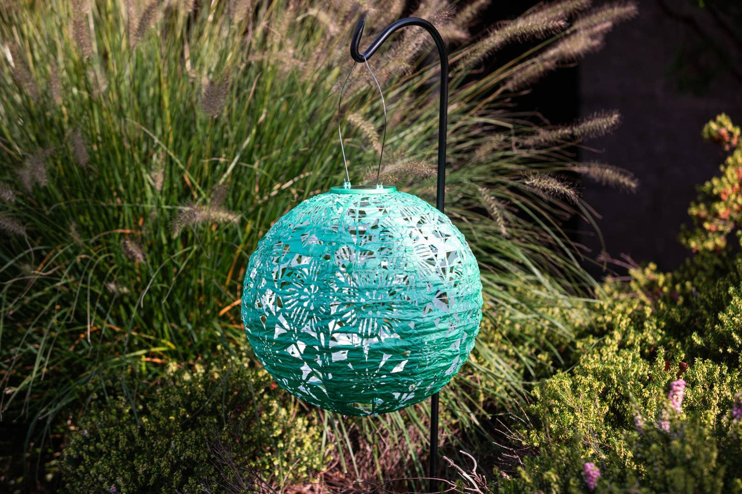 Stella Sunflower 12" Globe Solar Lantern - Jelly Mint