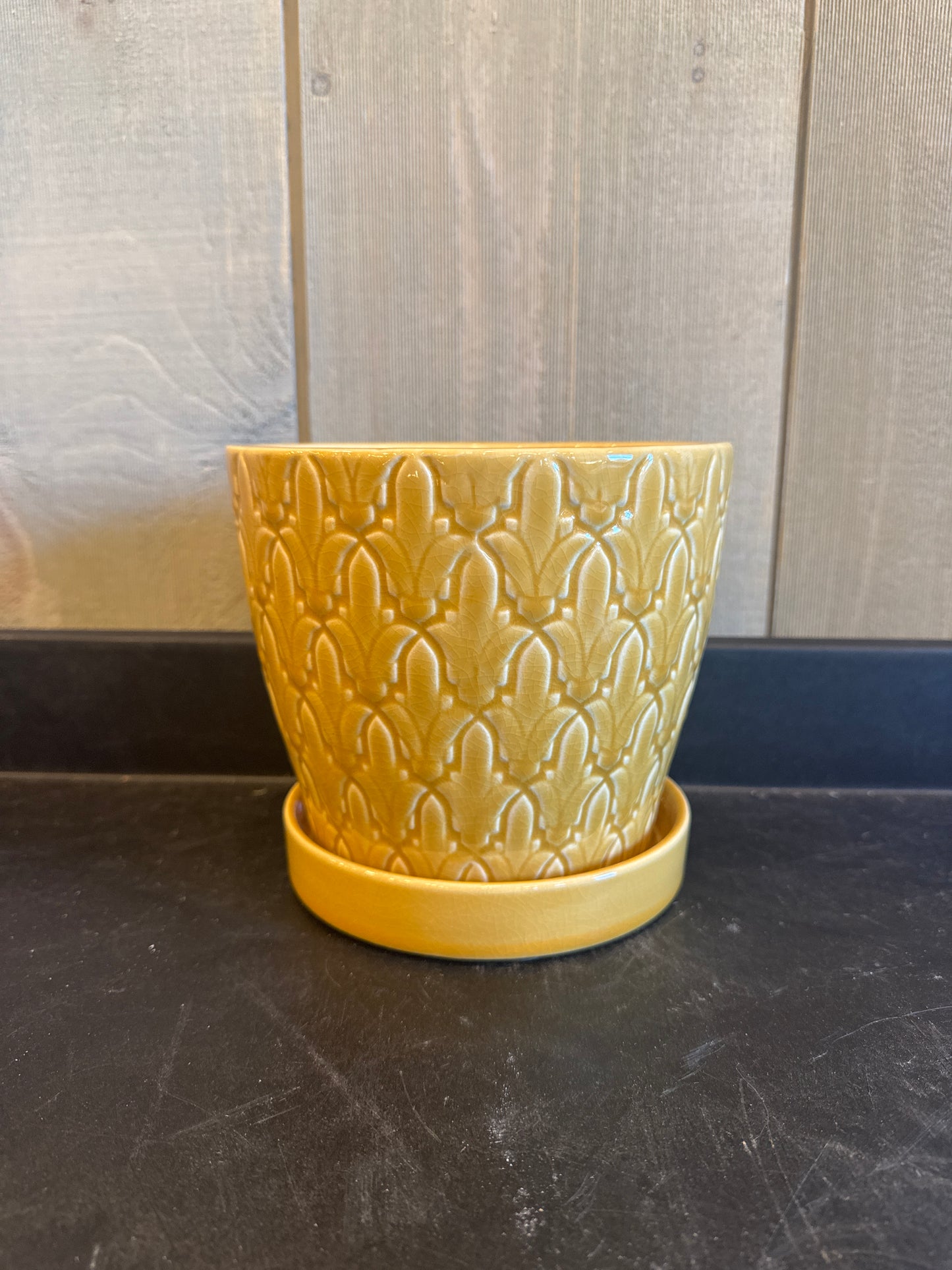 Steeple Chase Matte Gold Pot