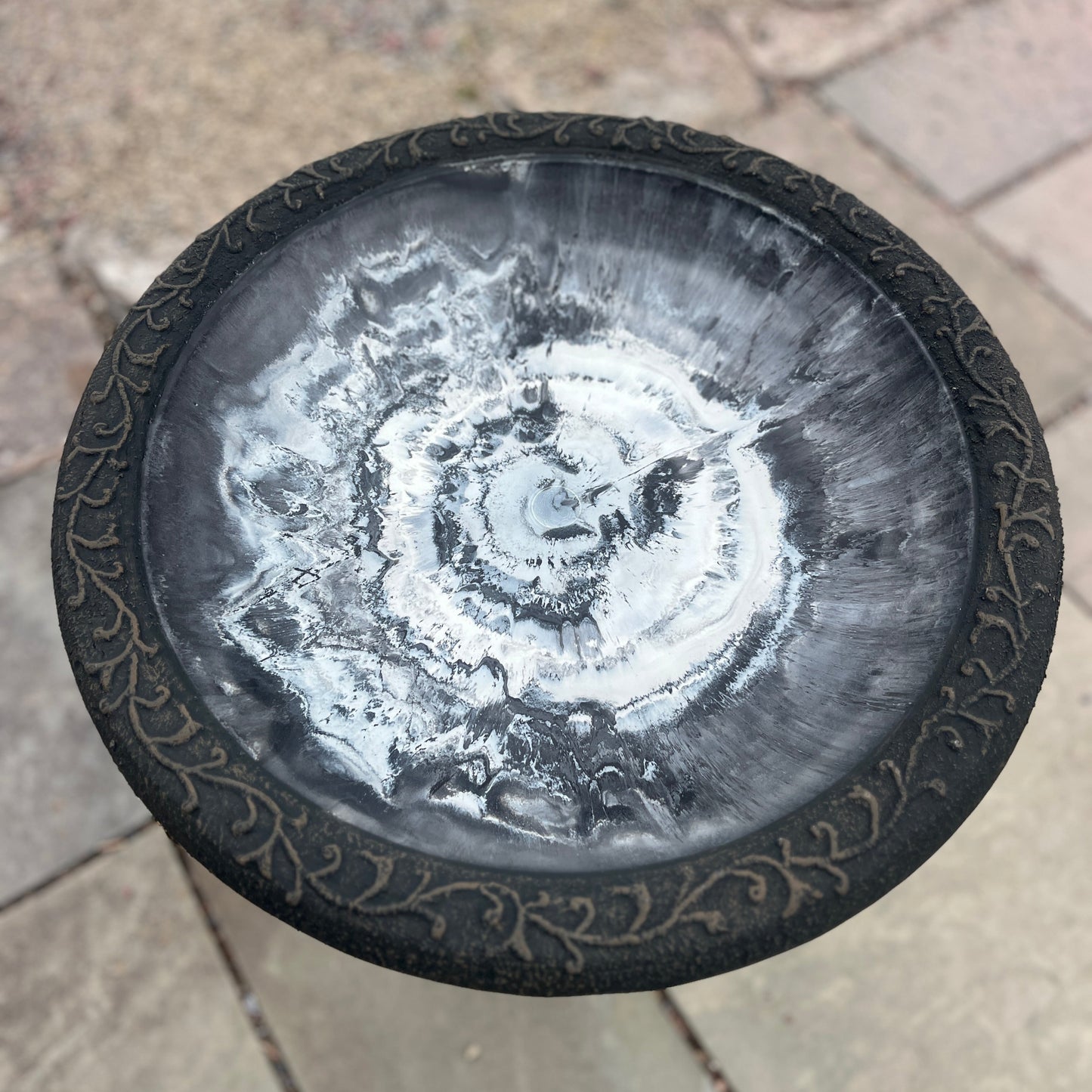 30" Bird Bath